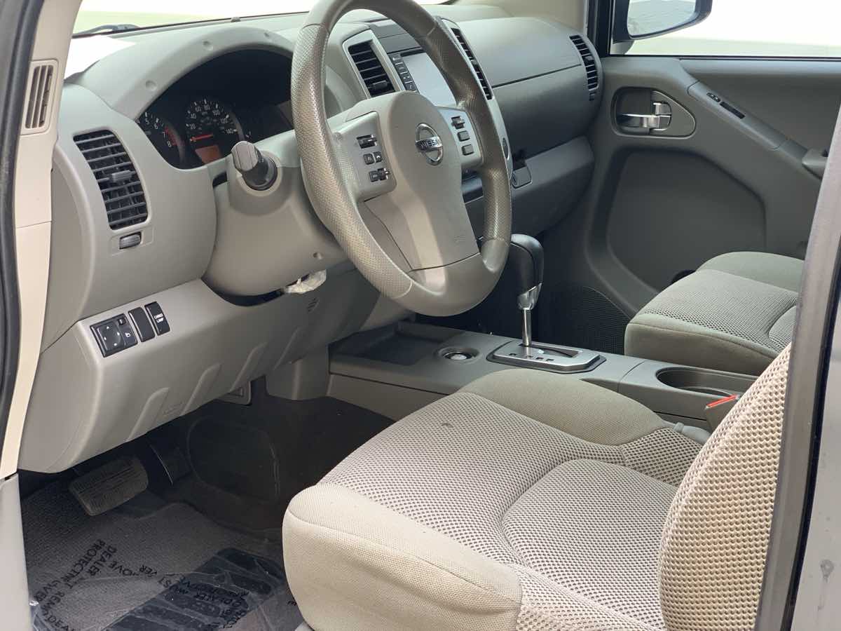 2021 Nissan Frontier Crew Cab SV photo 13