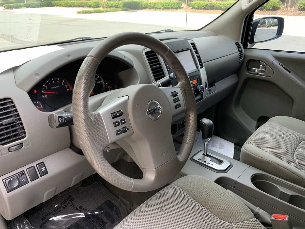 2021 Nissan Frontier Crew Cab SV photo 14