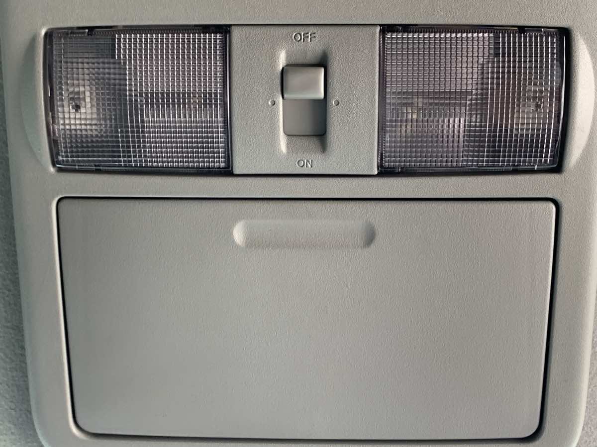 2021 Nissan Frontier Crew Cab SV photo 2