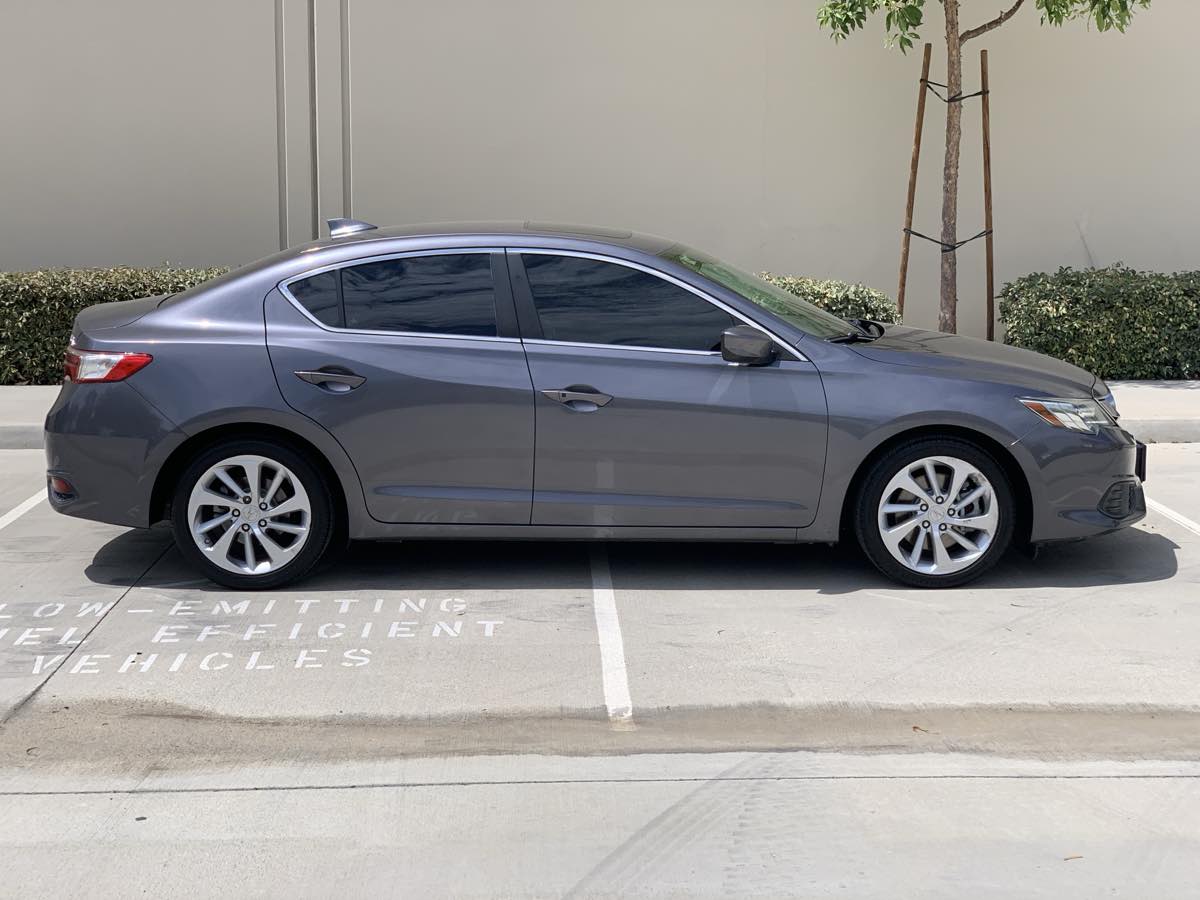 2017 Acura ILX Technology Plus photo 5