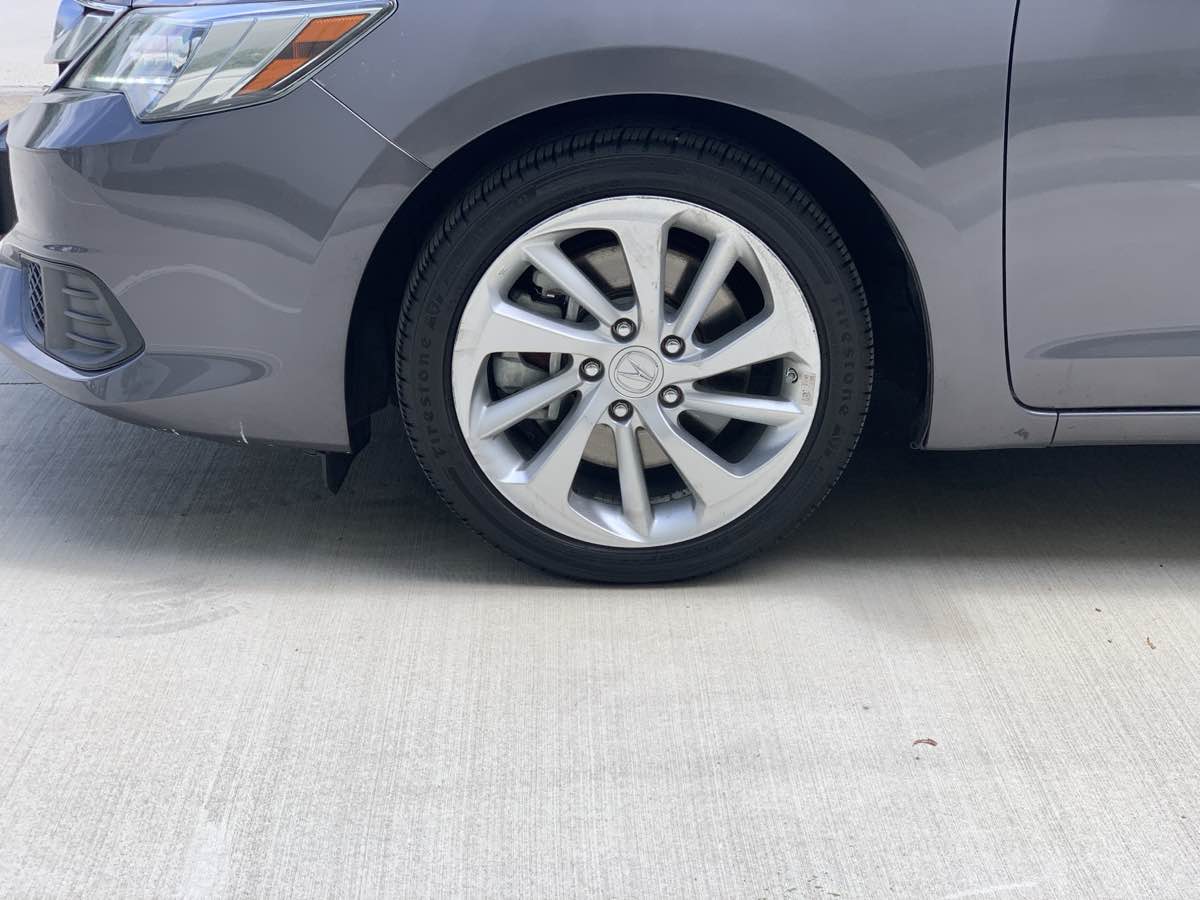 2017 Acura ILX Technology Plus photo 8