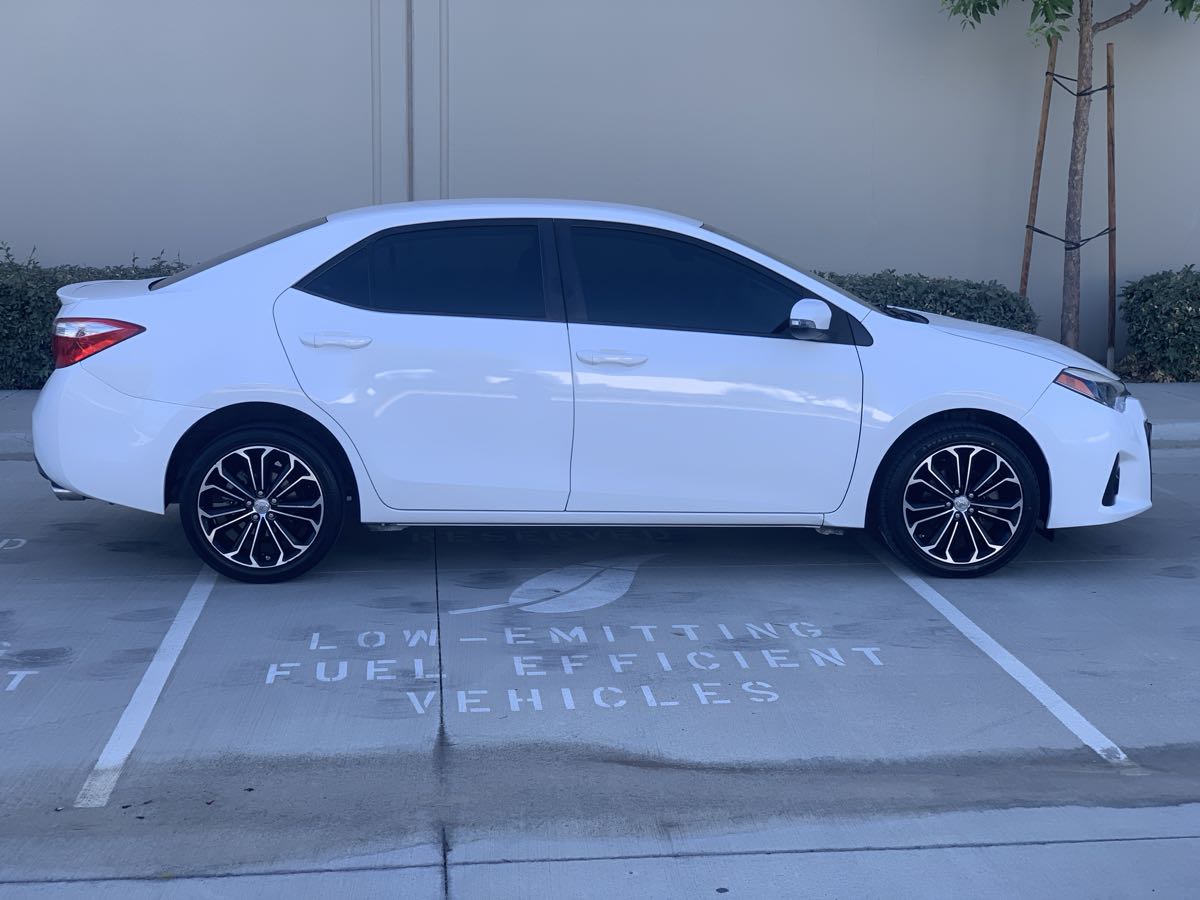 2014 Toyota Corolla Plus photo 5