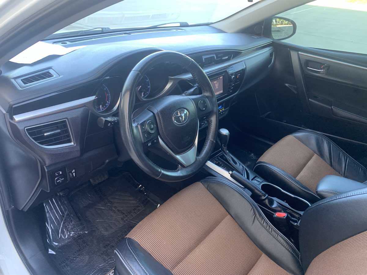 2014 Toyota Corolla Plus photo 12