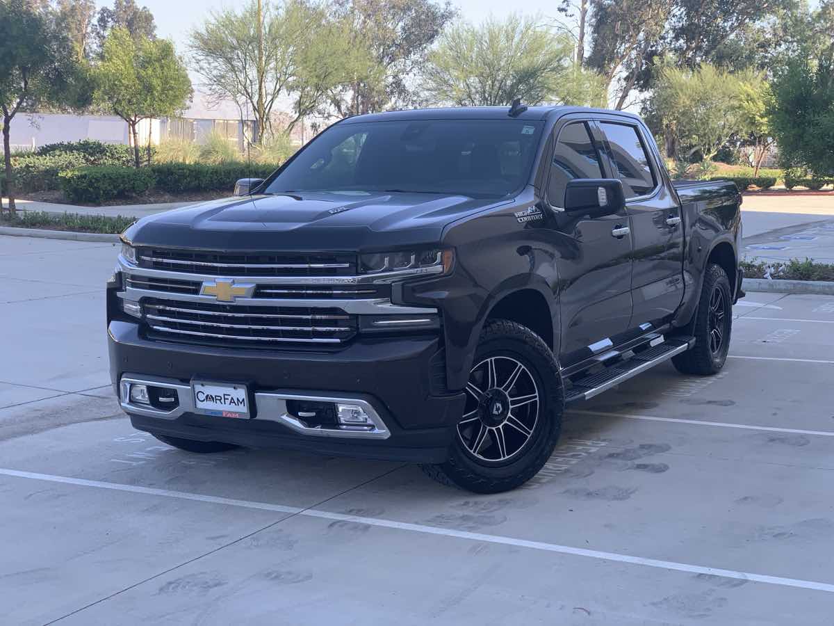 2019 Chevrolet Silverado 1500 High Country photo 4