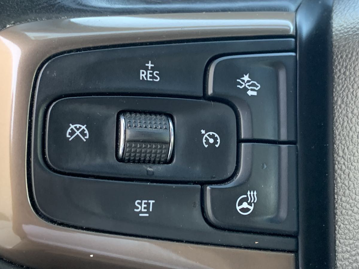 2019 Chevrolet Silverado 1500 High Country photo 14