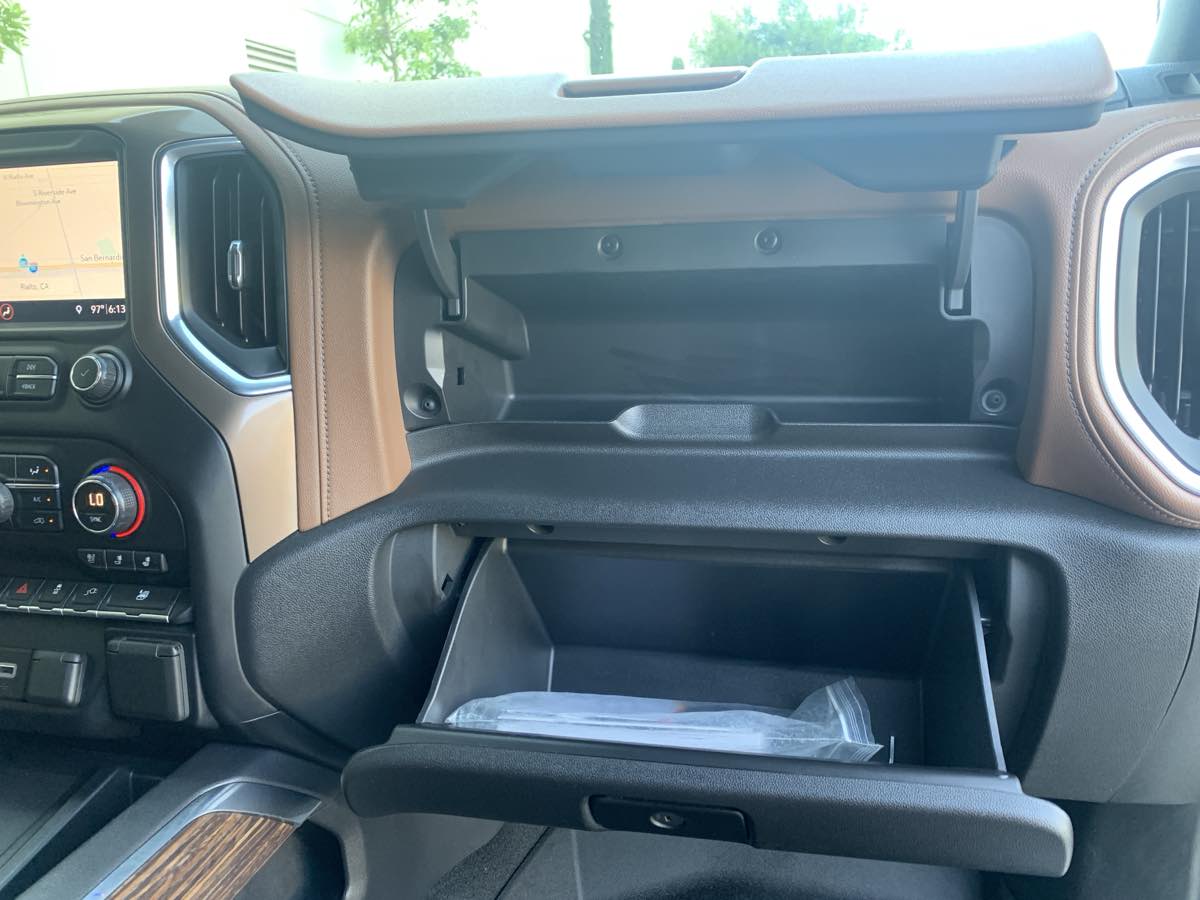 2019 Chevrolet Silverado 1500 High Country photo 26
