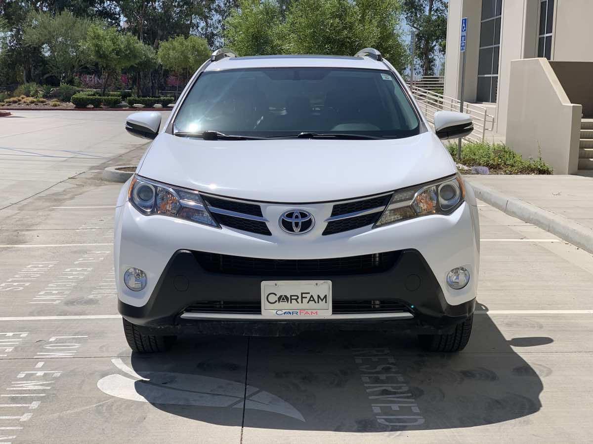 2013 Toyota RAV4 XLE photo 3