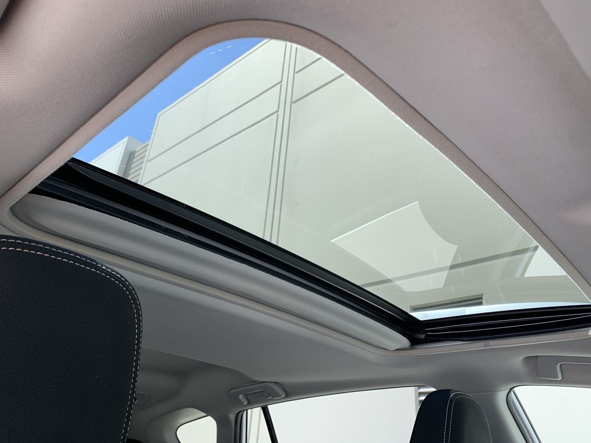 2013 Toyota RAV4 XLE photo 2