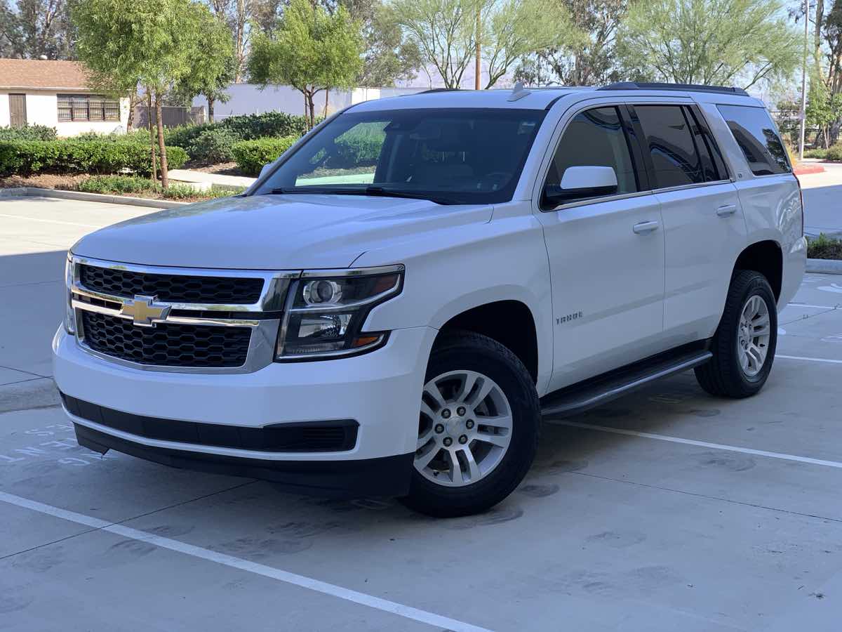 2019 Chevrolet Tahoe LT photo 4