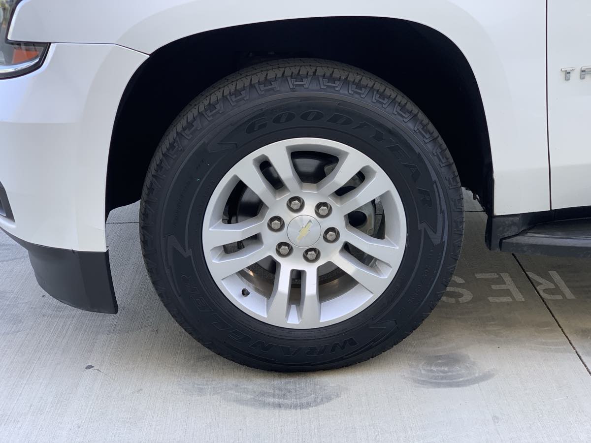 2019 Chevrolet Tahoe LT photo 8