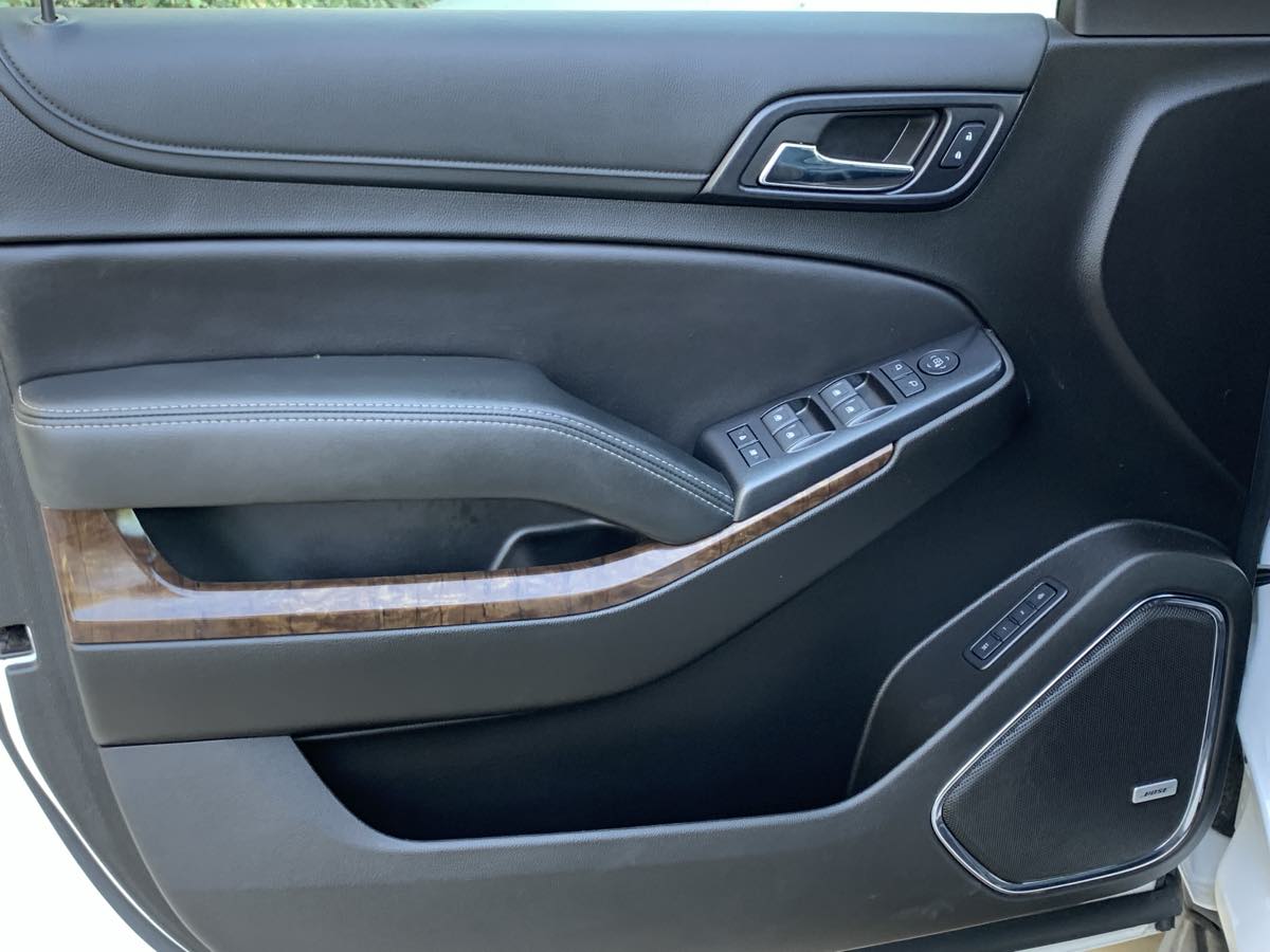 2019 Chevrolet Tahoe LT photo 10