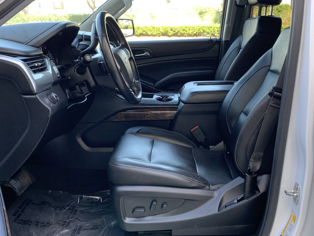 2019 Chevrolet Tahoe LT photo 11
