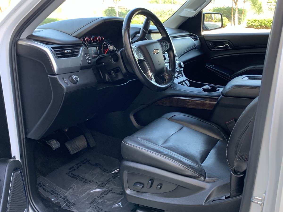 2019 Chevrolet Tahoe LT photo 12