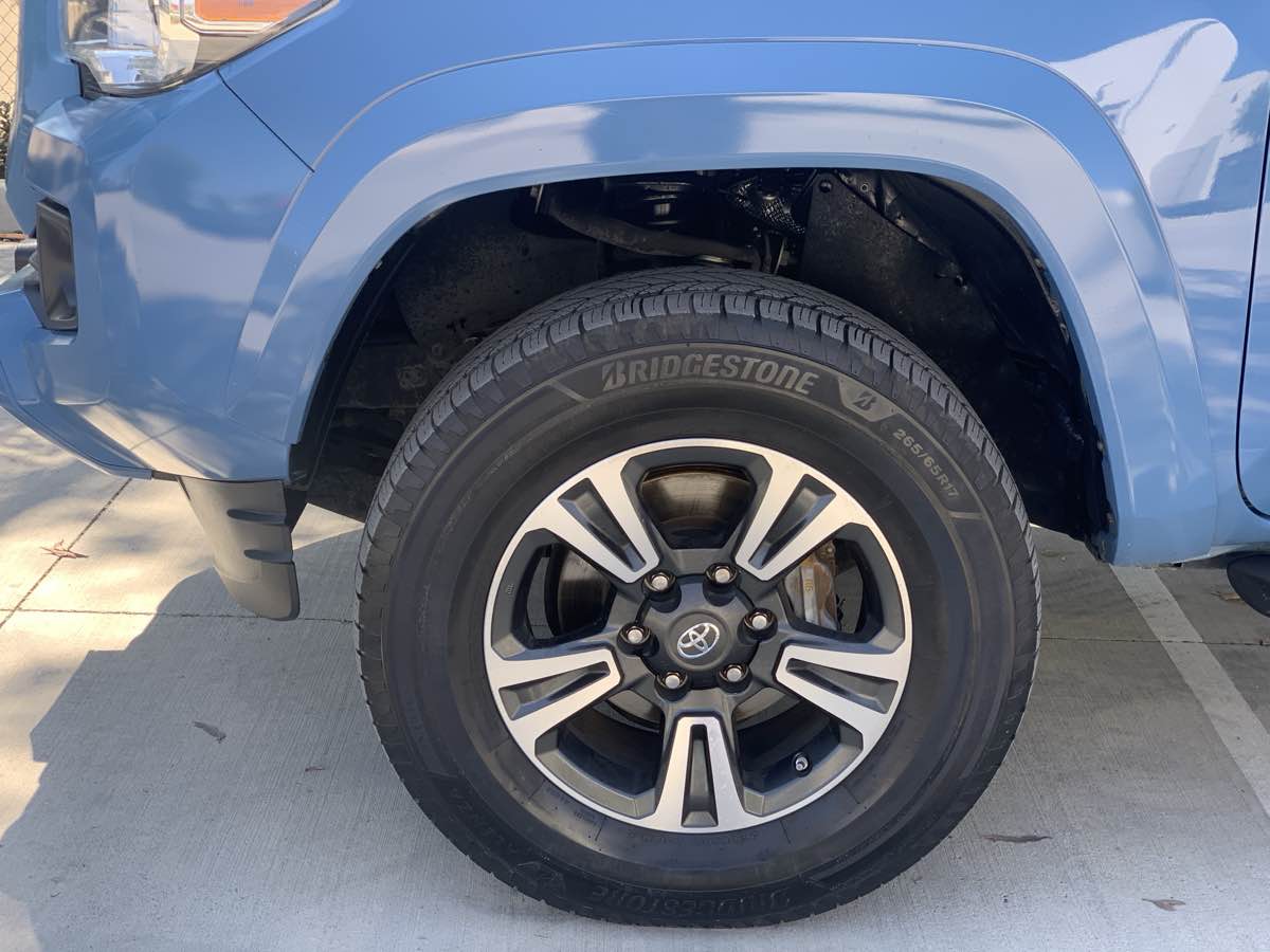2019 Toyota Tacoma TRD Sport photo 9