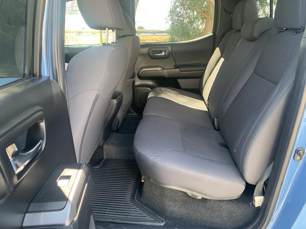 2019 Toyota Tacoma TRD Sport photo 24