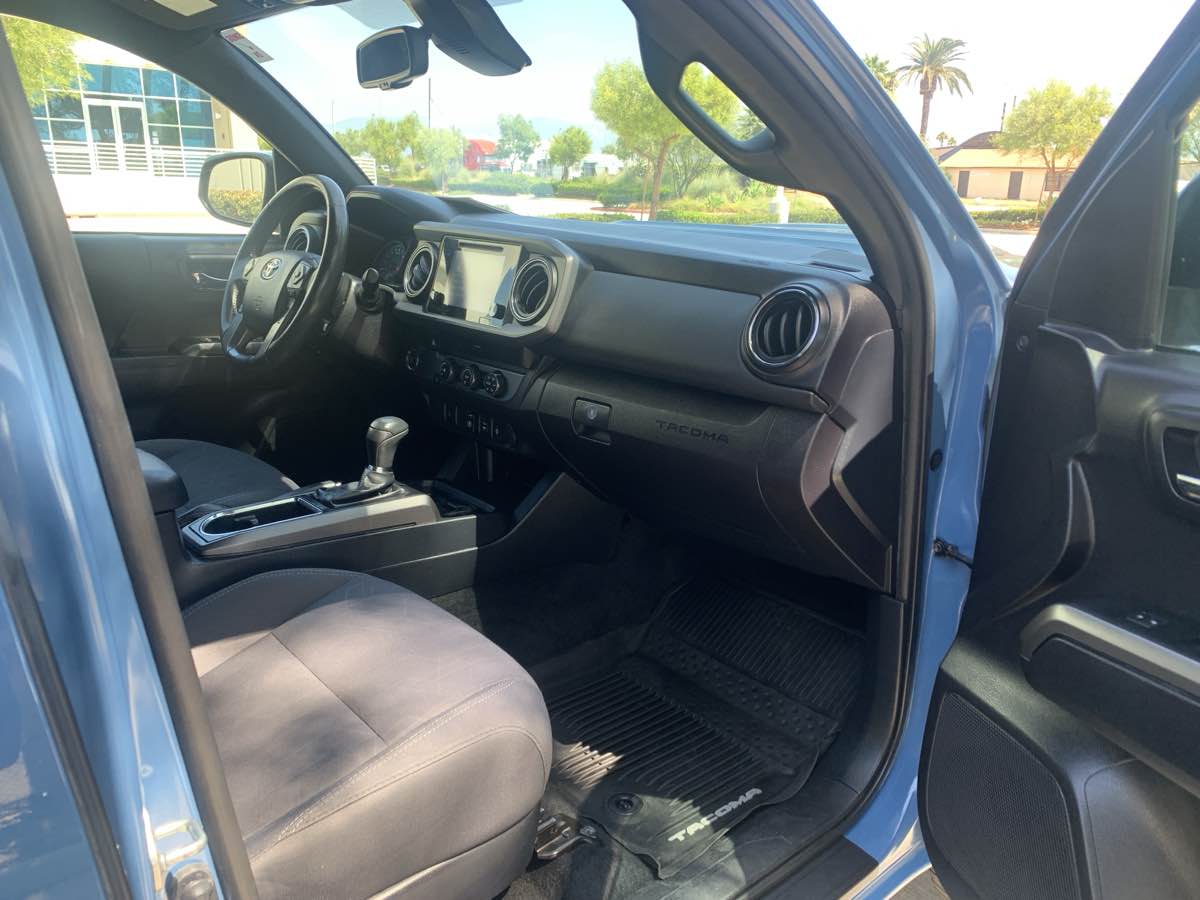 2019 Toyota Tacoma TRD Sport photo 27