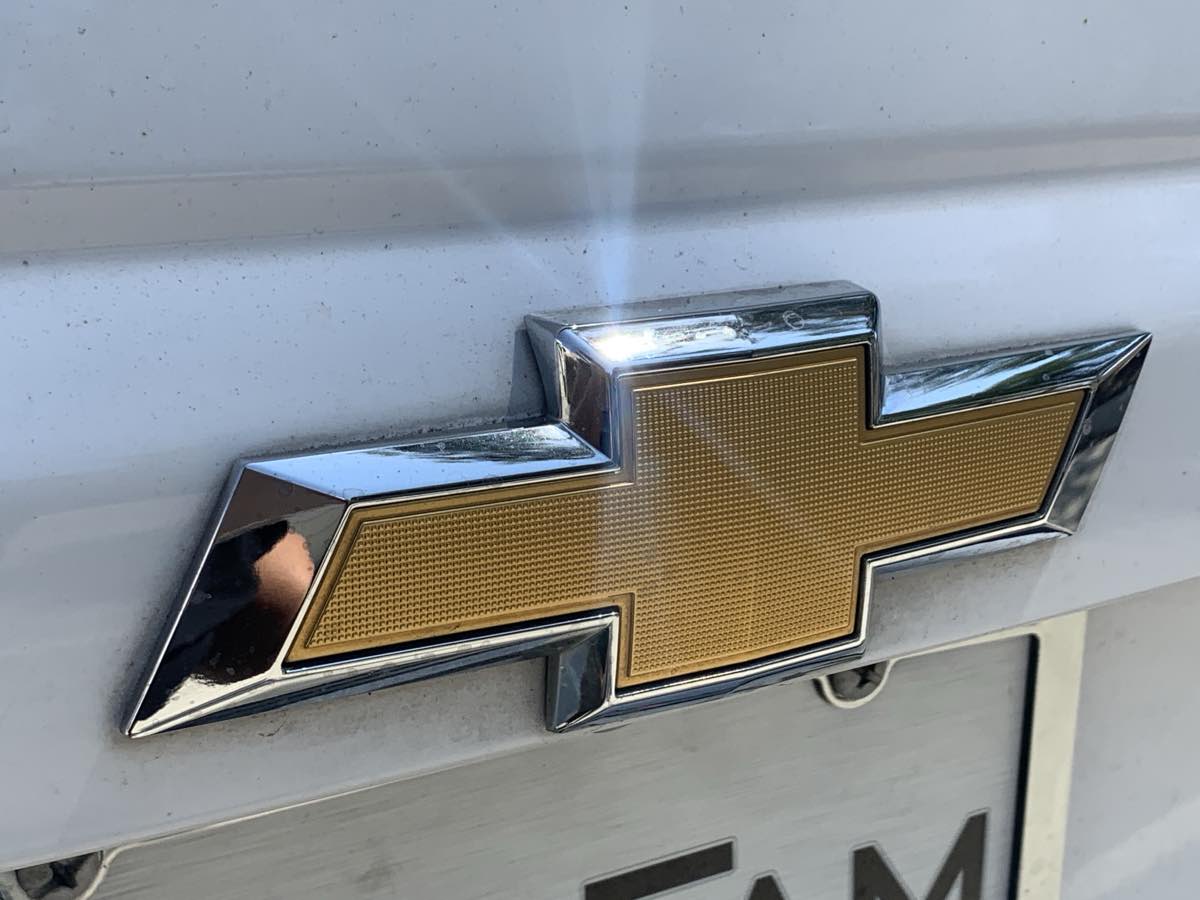 2015 Chevrolet Suburban LS photo 7