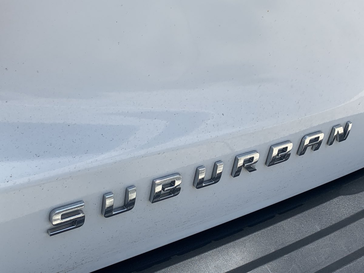 2015 Chevrolet Suburban LS photo 8
