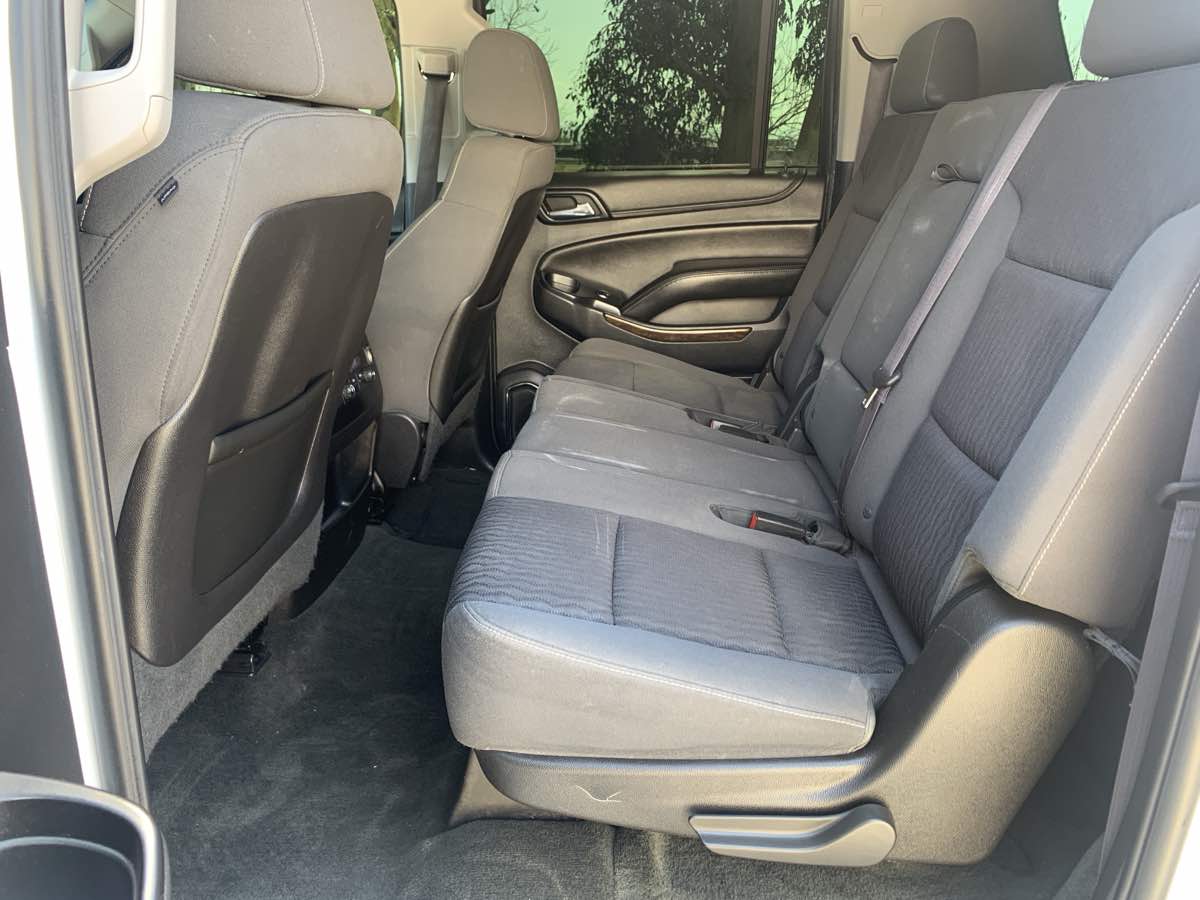 2015 Chevrolet Suburban LS photo 24