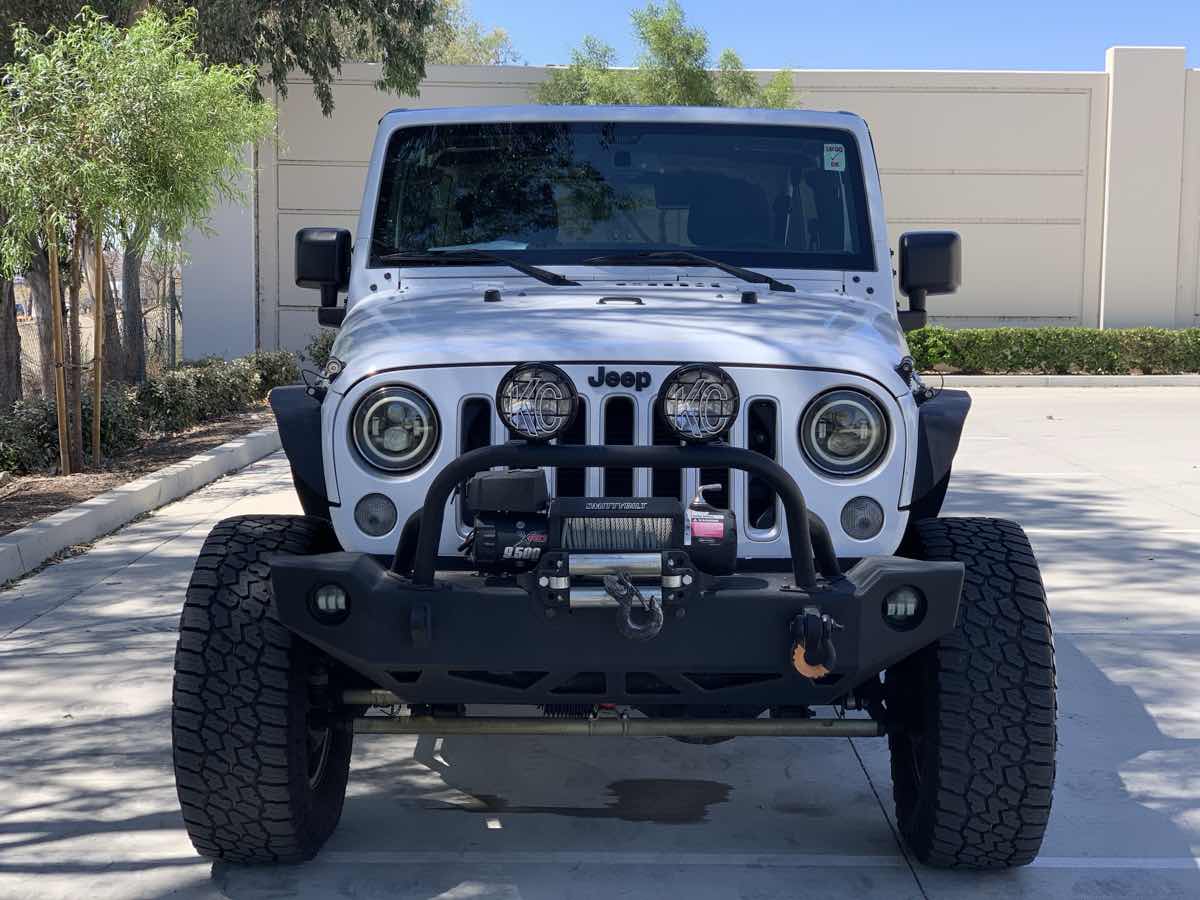 2018 Jeep Wrangler Unlimited Sahara photo 3