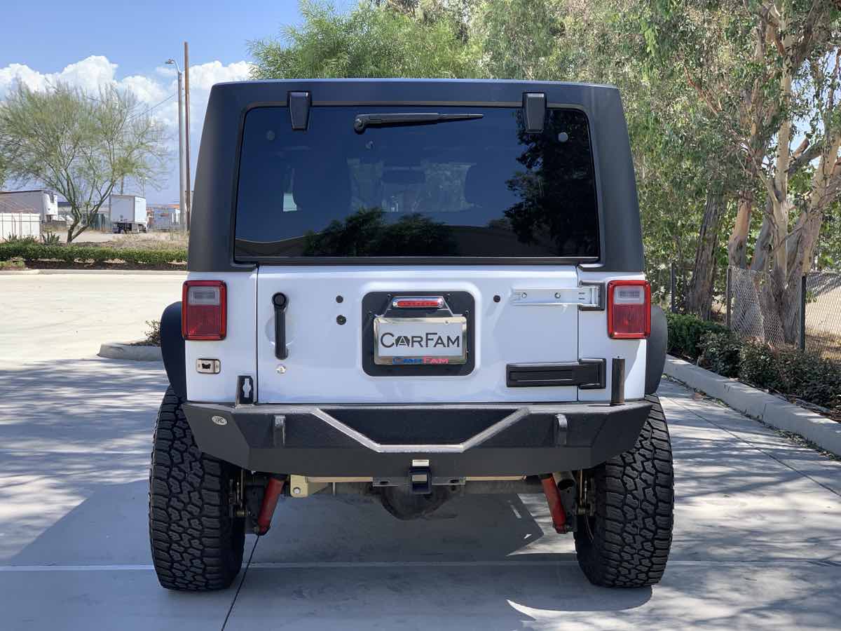 2018 Jeep Wrangler Unlimited Sahara photo 6