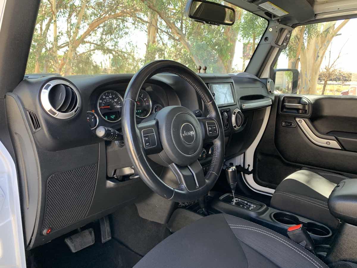 2018 Jeep Wrangler Unlimited Sahara photo 11