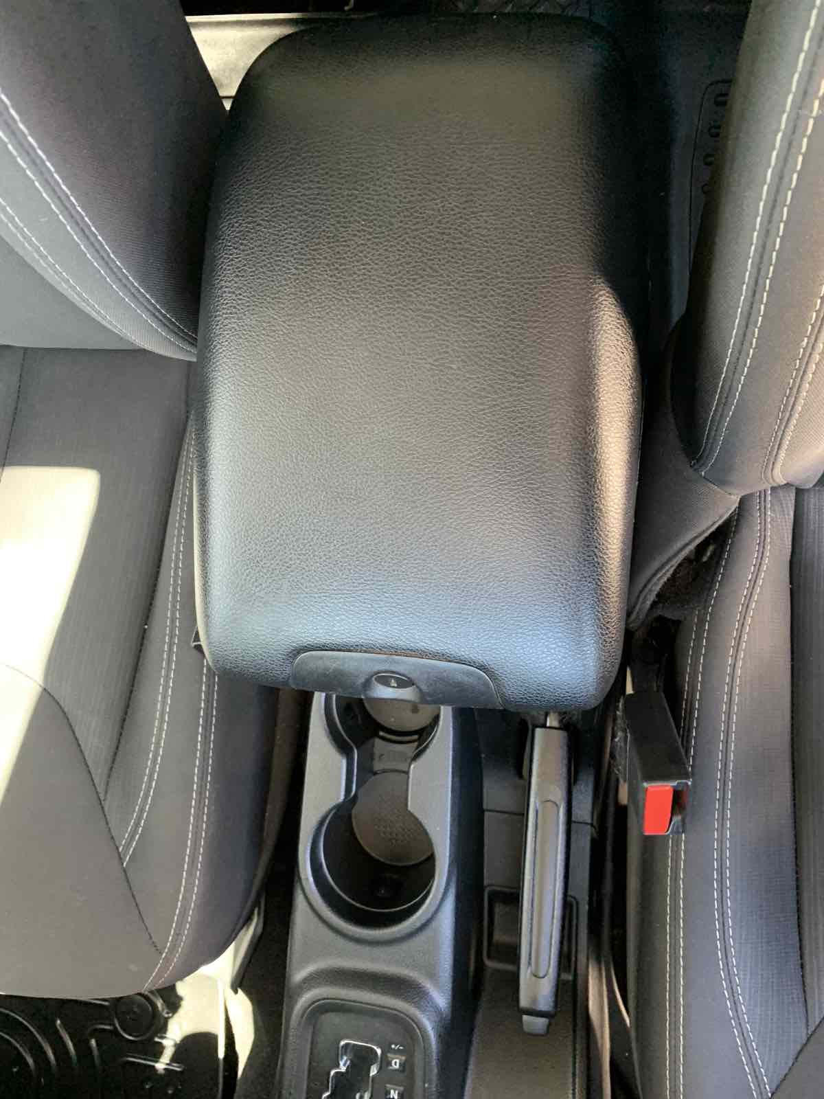 2018 Jeep Wrangler Unlimited Sahara photo 16