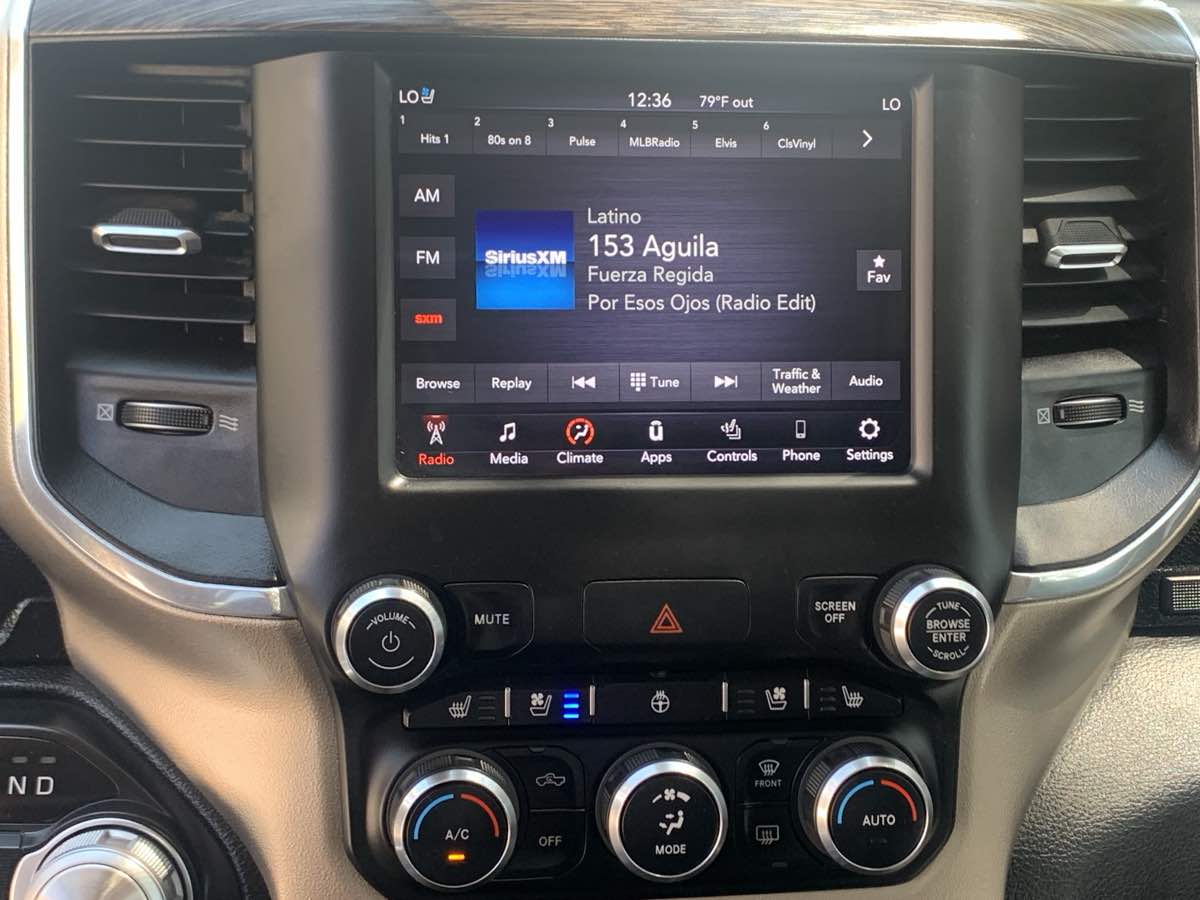2019 Ram 1500 Laramie photo 25