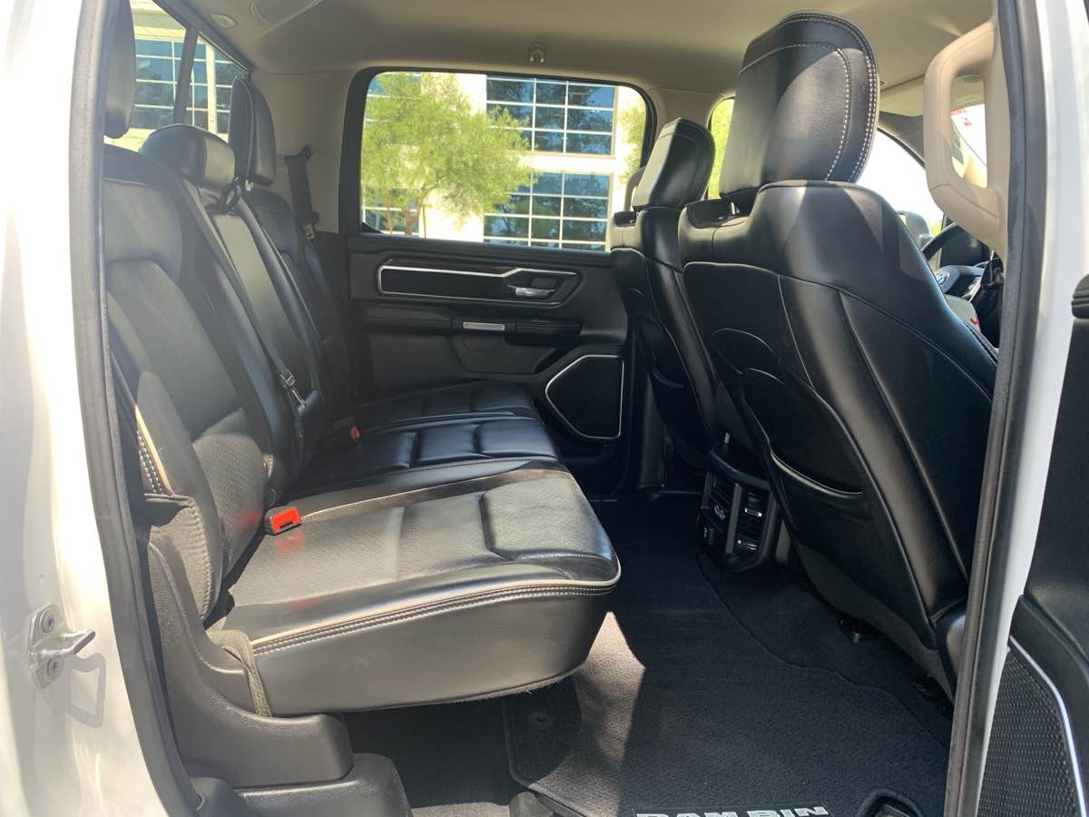 2019 Ram 1500 Laramie photo 32