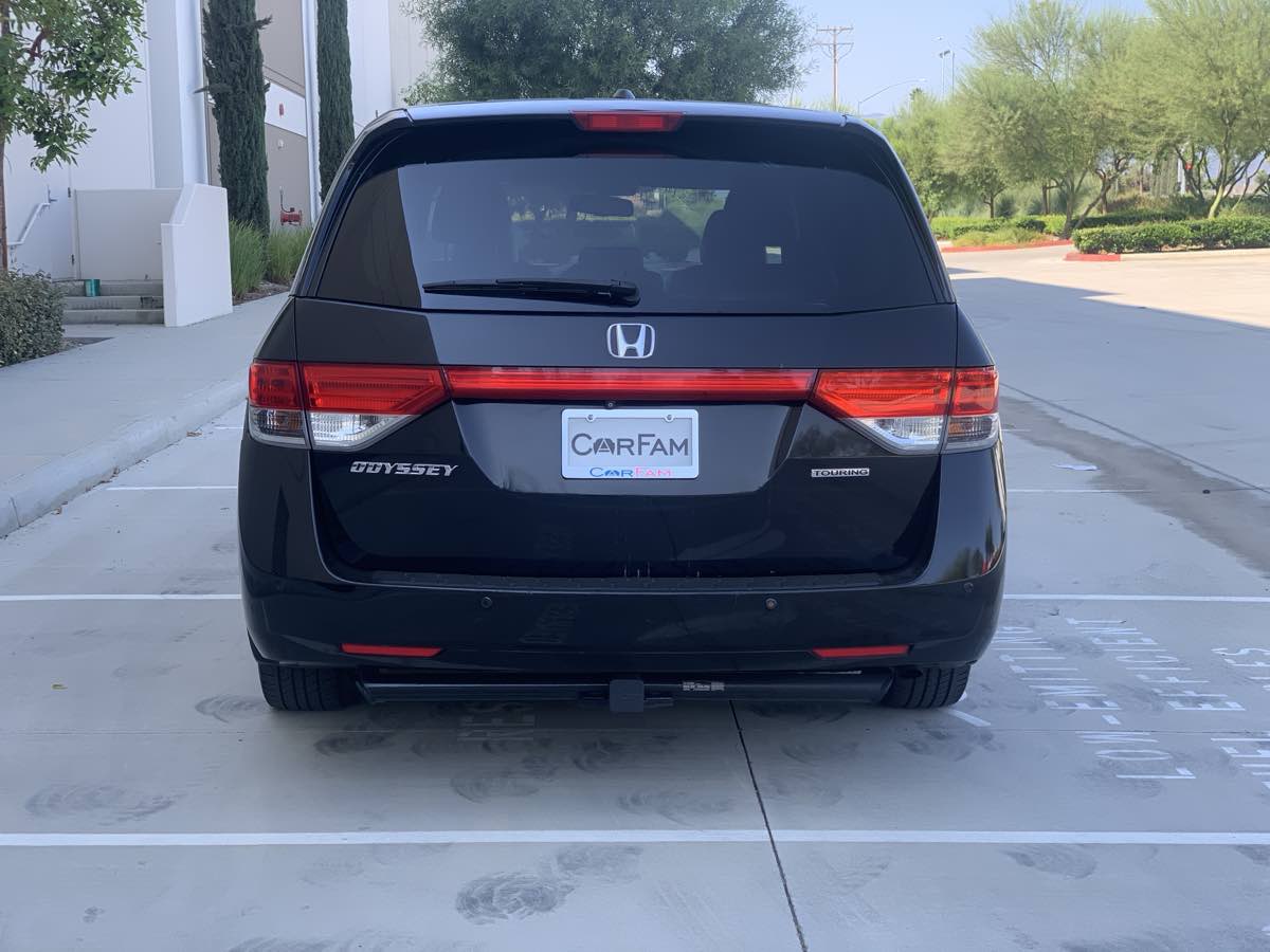 2014 Honda Odyssey Touring photo 5