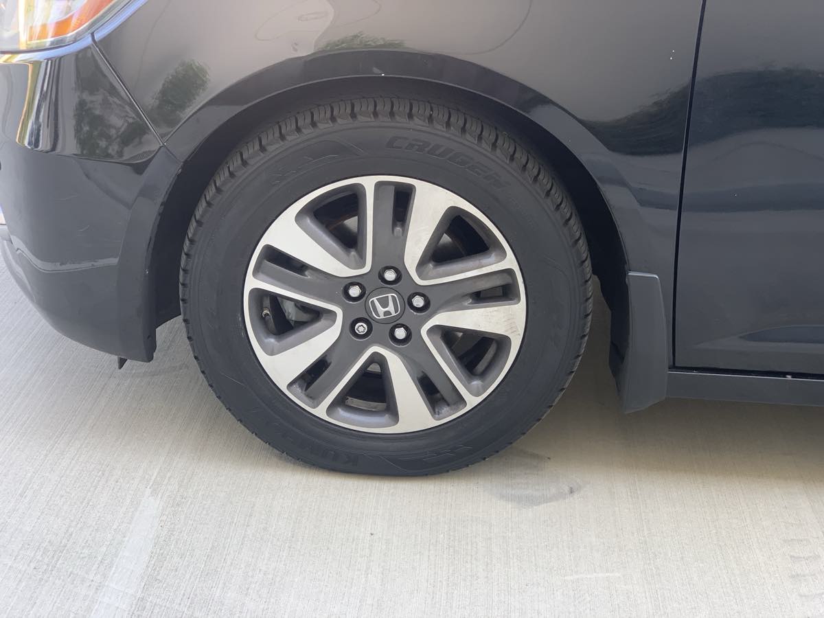 2014 Honda Odyssey Touring photo 9
