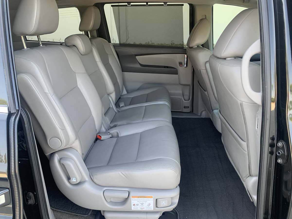 2014 Honda Odyssey Touring photo 26