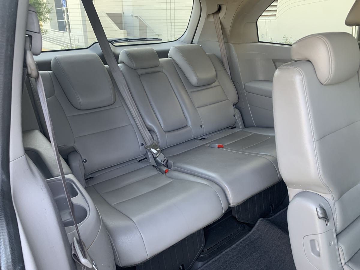 2014 Honda Odyssey Touring photo 27