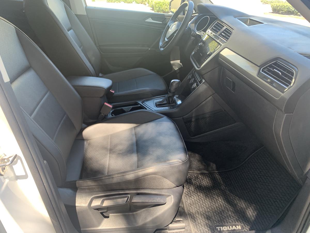 2020 Volkswagen Tiguan SE photo 23