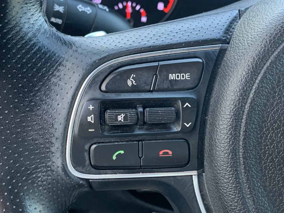 2016 Kia Optima Turbo photo 17