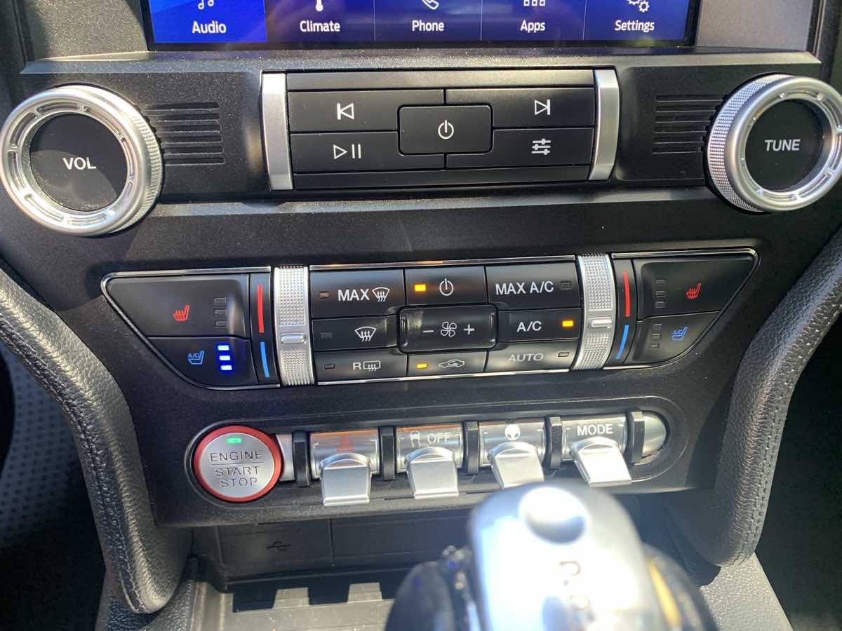 2021 Ford Mustang EcoBoost Premium photo 14
