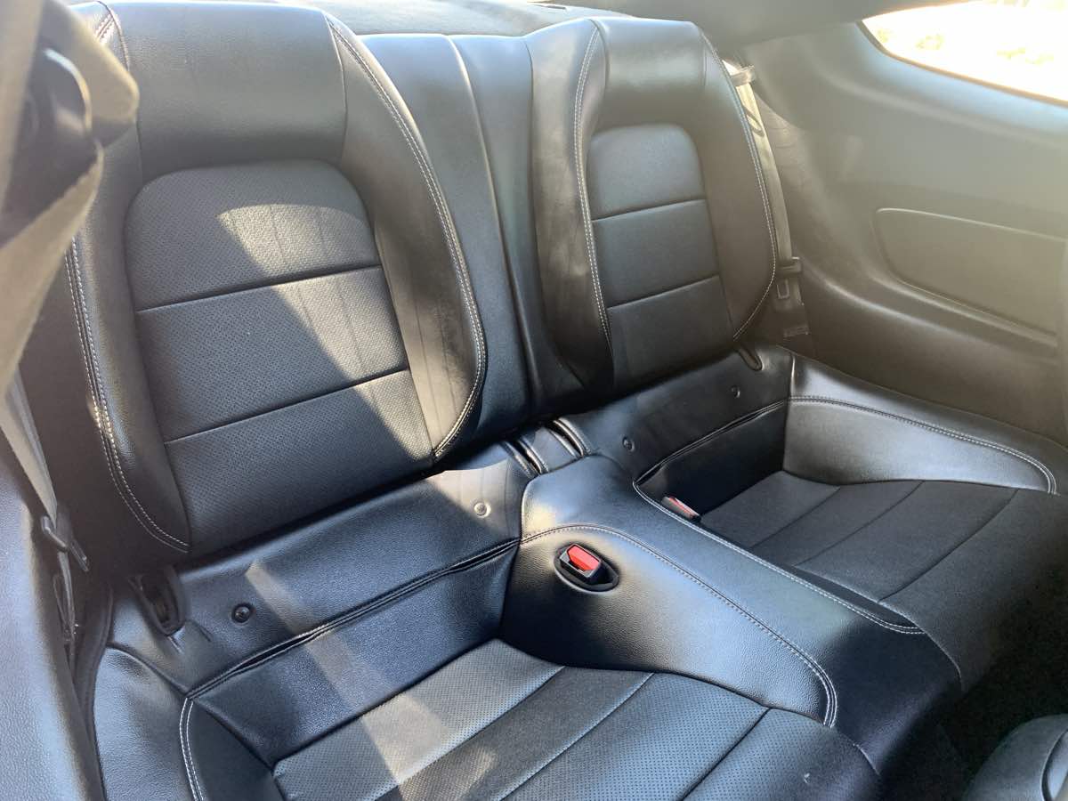 2021 Ford Mustang EcoBoost Premium photo 18