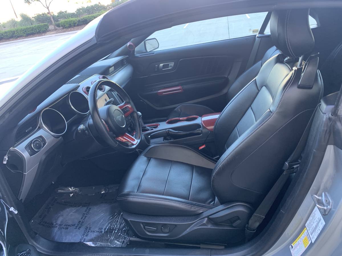 2021 Ford Mustang EcoBoost Premium photo 18