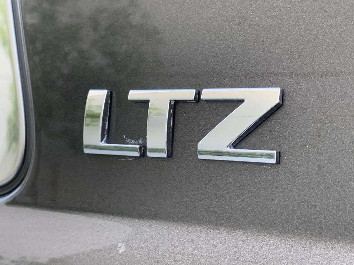 2016 Chevrolet Tahoe LTZ photo 11