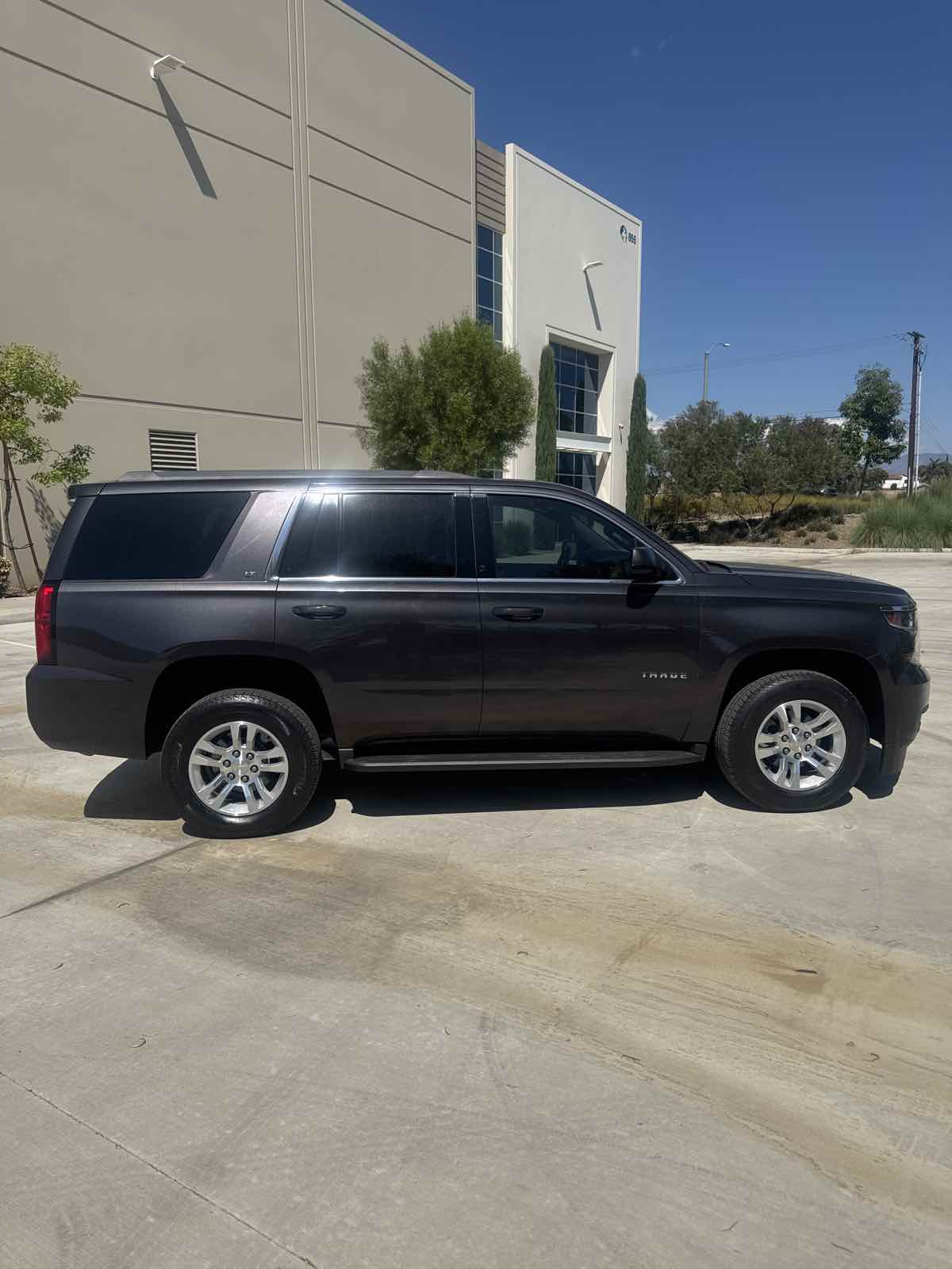 2017 Chevrolet Tahoe LT photo 5