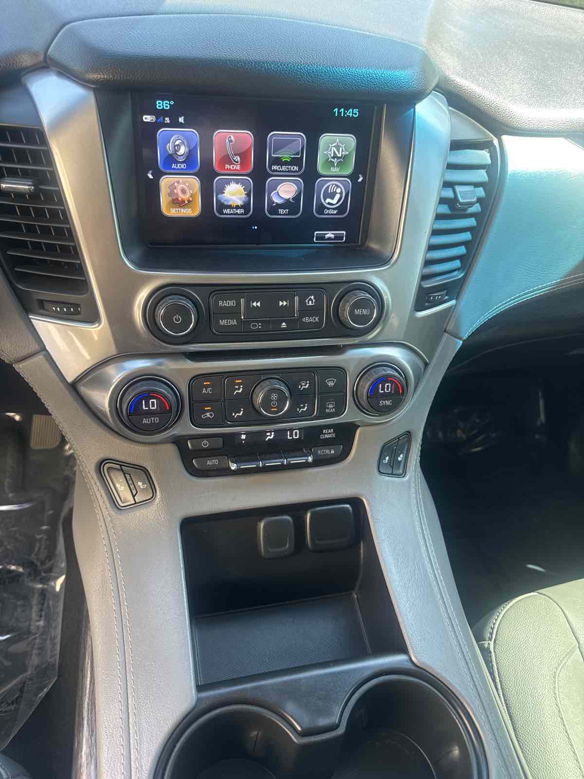 2017 Chevrolet Tahoe LT photo 8