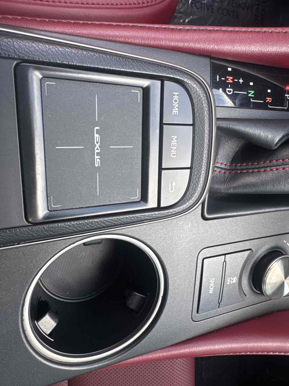 2017 Lexus RC 200t photo 25