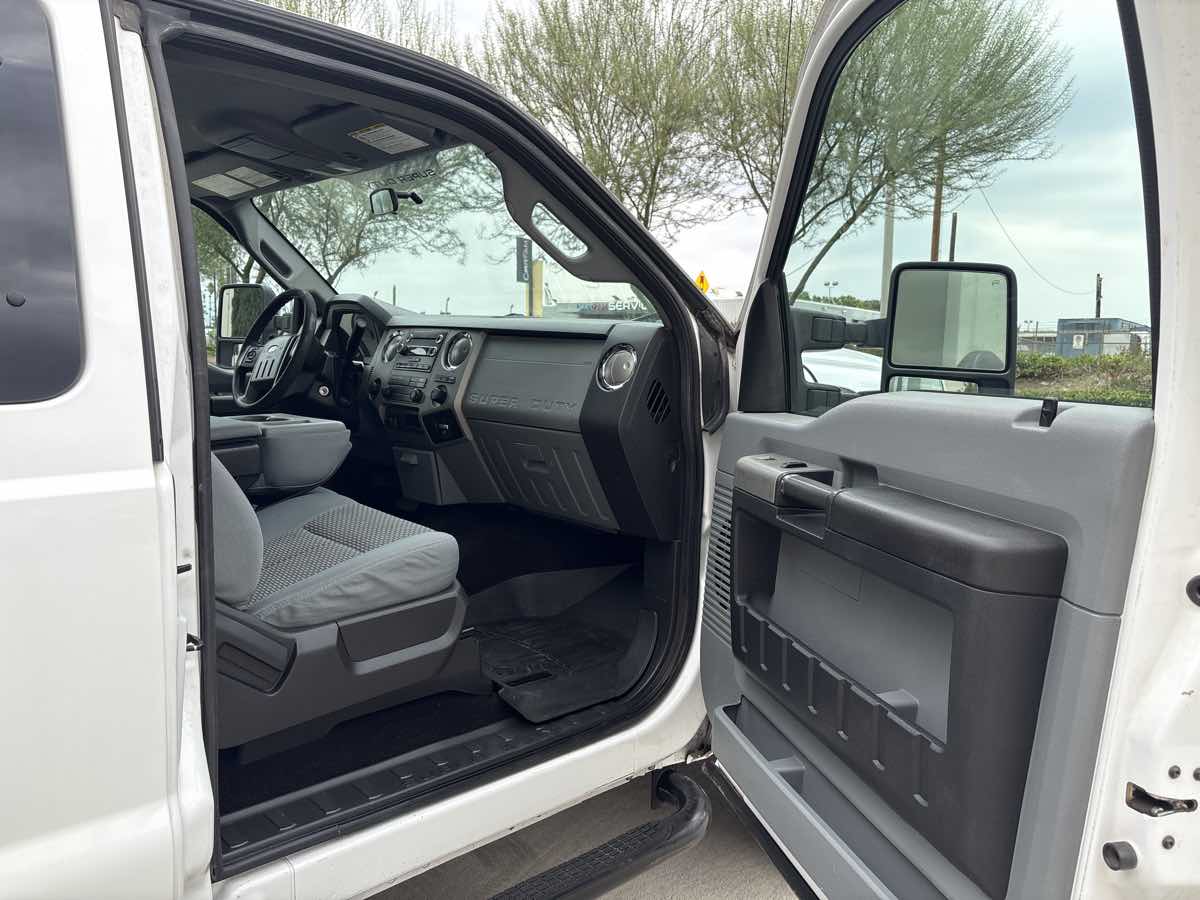 2016 Ford F-250 XLT photo 10