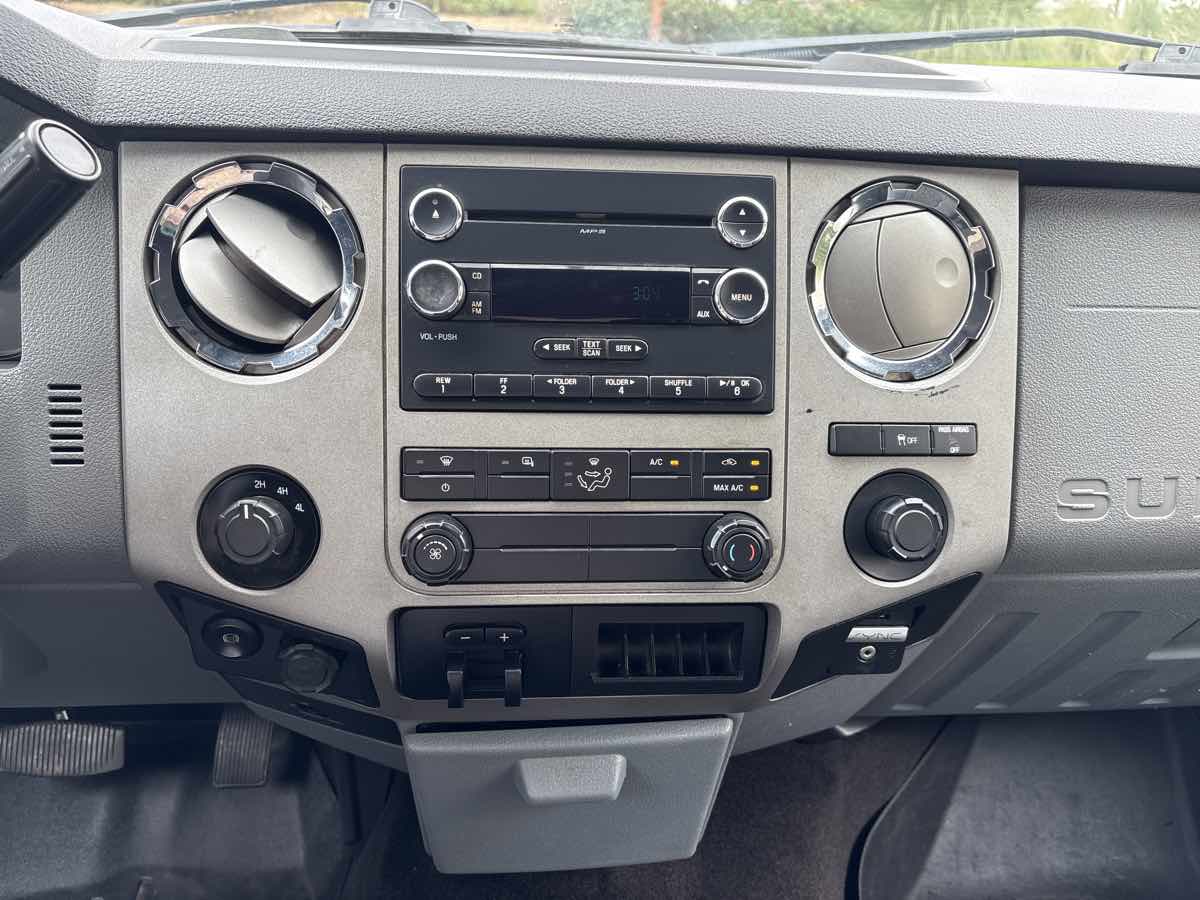 2016 Ford F-250 XLT photo 18