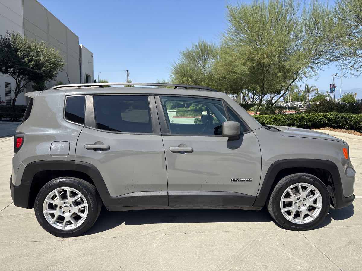 2021 Jeep Renegade Latitude photo 5