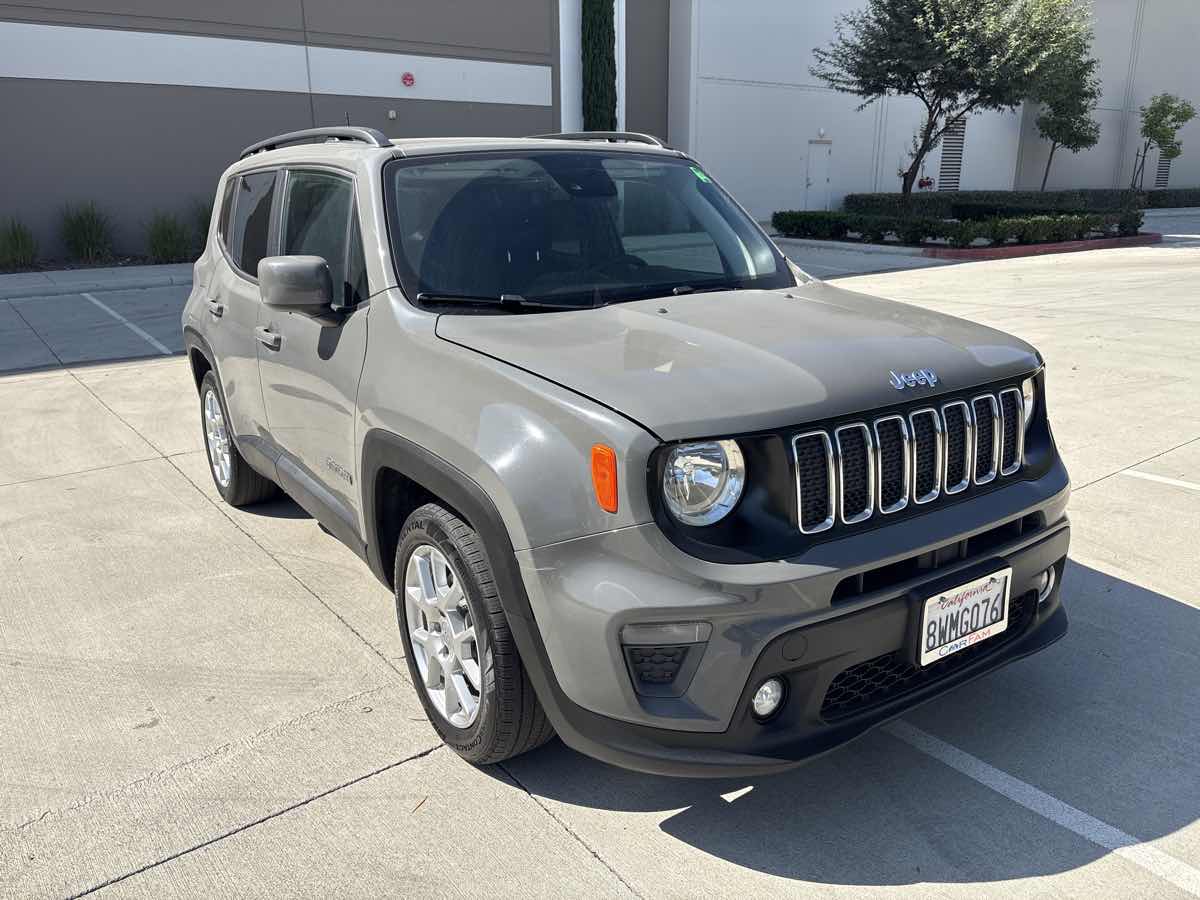 2021 Jeep Renegade Latitude photo 6