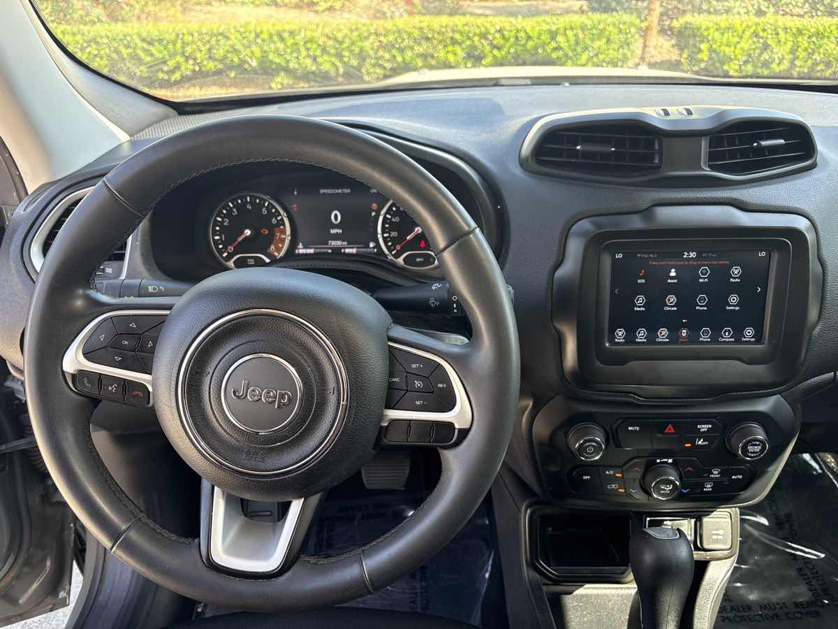 2021 Jeep Renegade Latitude photo 18