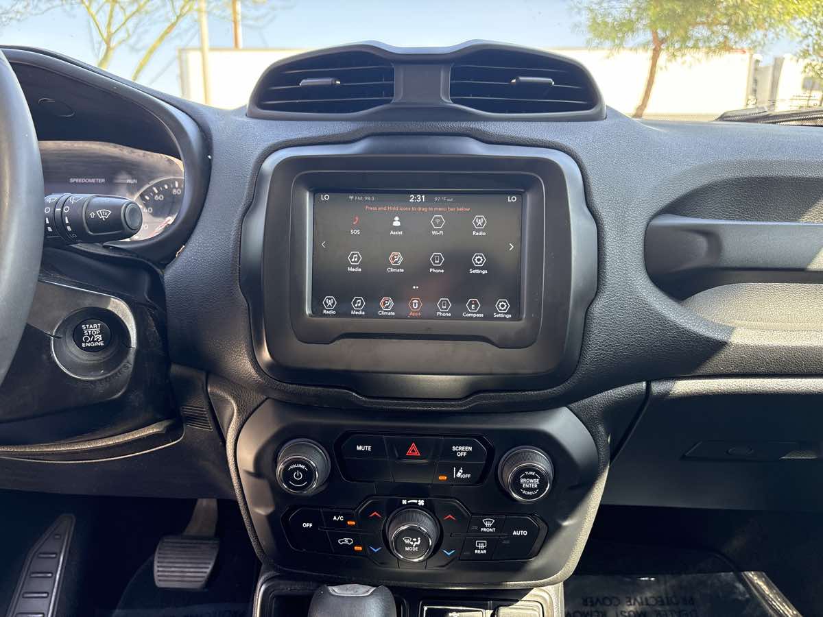 2021 Jeep Renegade Latitude photo 20