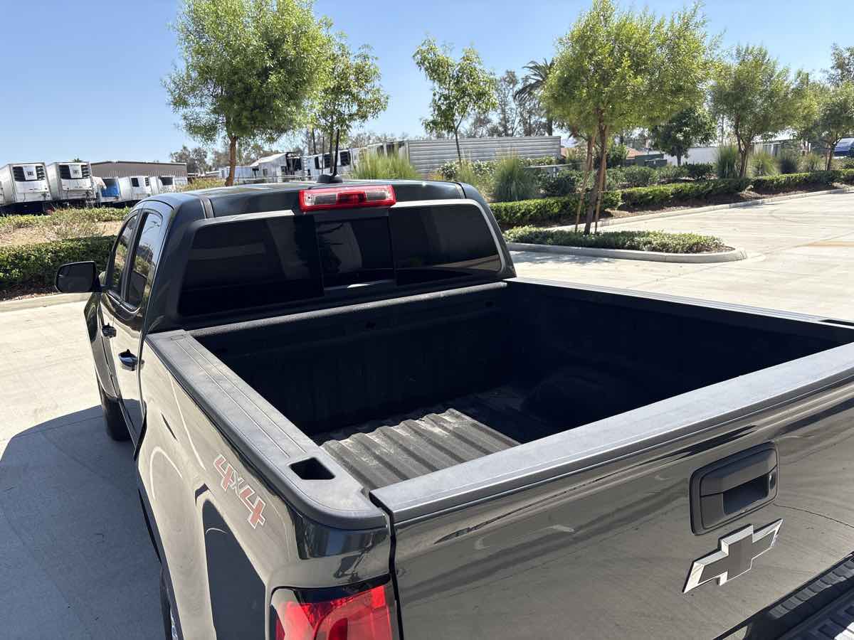 2018 Chevrolet Colorado LT photo 8