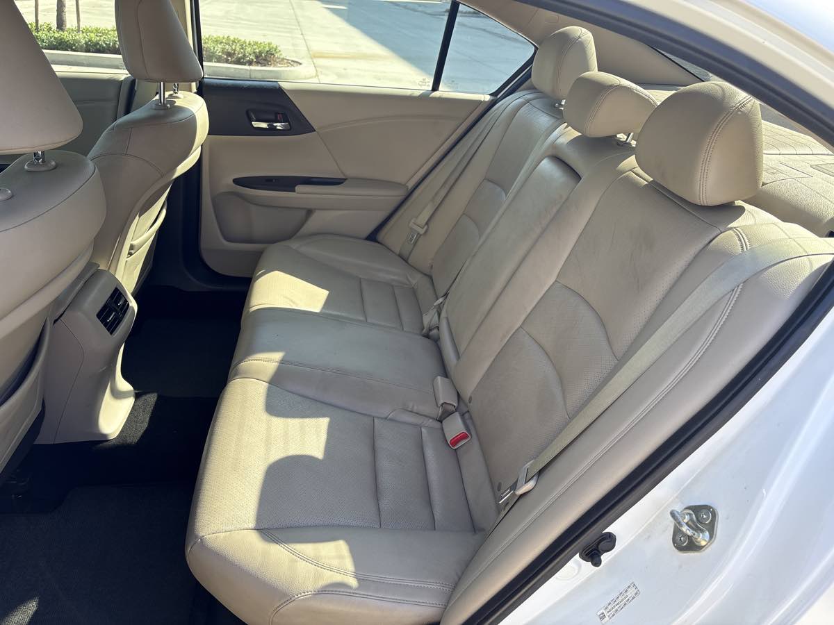2014 Honda Accord Touring photo 12